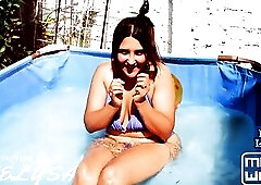 Backyard pool party Oral - Bunny Looner