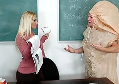 An awesome doggy style fuck with a gorgeous blonde Devon Lee