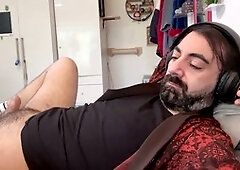 Lextalon goes commando for fun