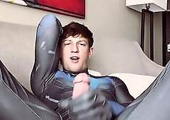 301.1 nightwing jerks his staff