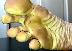 gay-for-pay stud soles feet