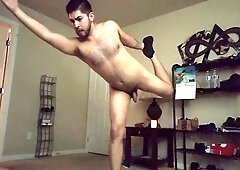 Pumped Up Male Doing Yoga Undressed Webcam Model