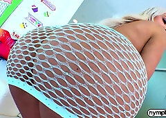 Big booty slut needs to get roughly fucked by a huge BWC