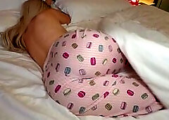 Youthful golden-haired amateur has vehement morning sex upon waking