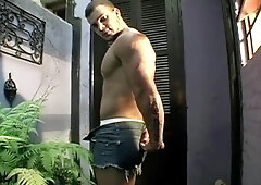 hot sweaty thick veiny muscular worship wrestling stud flexes and showers