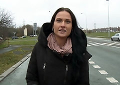 Sweet babe with long legs is getting nicely impaled in the park