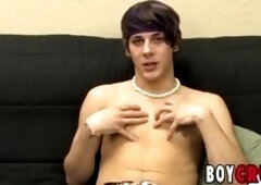 Twink show, castings, man masturbating