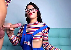 OMG! This beauty with glasses is doing fantastic deepthroat.