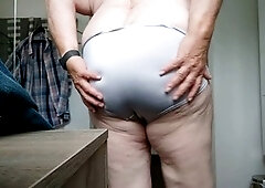 More worn out sloppy undies