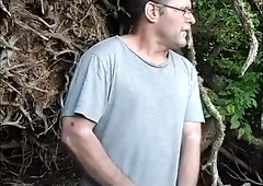 Beach wanking and nice cumshot