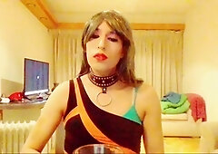 Amateur crossdresser explores her sissy fantasies and captures them on camera