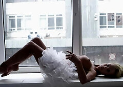 Sexy blonde dancer Julia Reutova strips naked