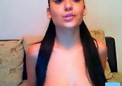 Gorgeous Romanian Webcam Model