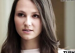 Over 3 days Liz seduces her psychology professor.