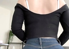 Amateur super hot brunette masturbating 3 mp4