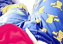 Nerdy tranny spanks her big tool and cums in POV