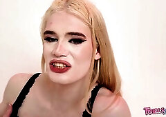 T-GIRLS XXX - Dasha Dime Shares Her Awesome Model Curves