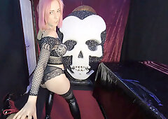 Lapdance; Amateur Striptease VR - Peeping Thom - SexLikeReal