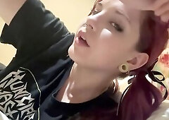 I Kiss My Boyfriend During the time that My Coworker Screws Me Cuckold Fetish
