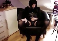 Sexy crossdresser wanking