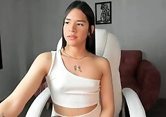 Amateur With Beautiful Tits Strips On Webcam