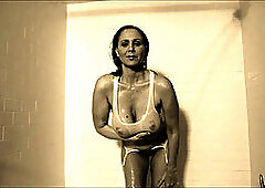 Big tits shower, julia ann, julia ann live