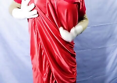 The Village Beautiful Woman Is Rejoicing