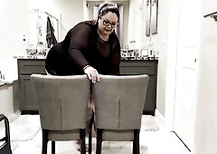 Finding a wonderful chair is tricky when u're as large as I'm. See as I attempt to squeeze my overflowing butt into a diversity of chairs wi