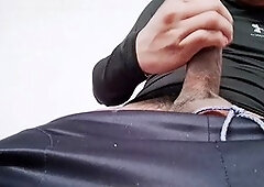 ANDYPAPYRICO MASTURBATES ALONE