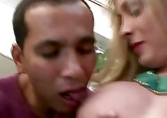 Watch Yago busts load at Fernanda