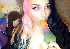 Amateur brunette ariana marie solo toying