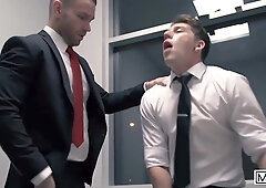 Mensexgear - Paul Canons Electronic Butt Plug Is Unleashed When He Interviews With Hot Kit Cohen