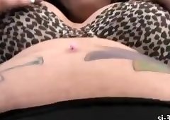 Teasing shemale Britney Markham shows how to please her own cock