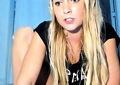 Chubby blonde brianna solo masturbation