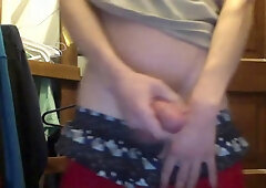 Gay Boy Sagging and Cum 2