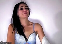 Mom Dari Teaches Young Girl How To Masturbate