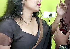 Indian MILFs in HD videos enjoying mature college adventures