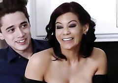 male gang screw beauty ally mama during the time that this babe is sleeping