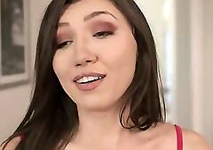 Maya Woulfe anal fucks shemale roommate