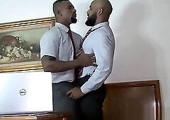 Vitor Guedes & Caio Carioca