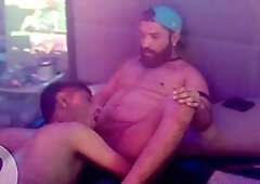 Hairy latino Robgrappler gets down in his gay beard style