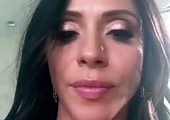 PUSSY BABE BRUNETTE masturbating