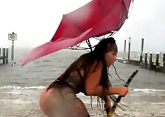 SCREWING THE CLOWN IN THE STORM