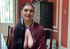 Aria Taylor - Feast Your Eyes