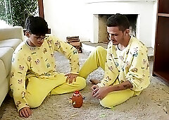 2 twinks in action-682