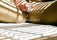 see me pee my khakis, cum, then pee once more!!! (OMORASHI)