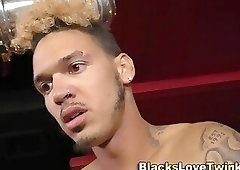 Gay dude sucking bbcs in threesome