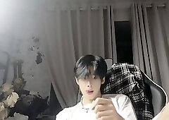 Anyone knows his name? or his @?