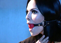 Brunette deep throat ravaged by Shemale