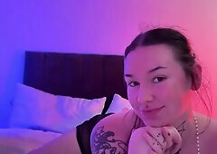 Watch this Horny british goth try and make you cum